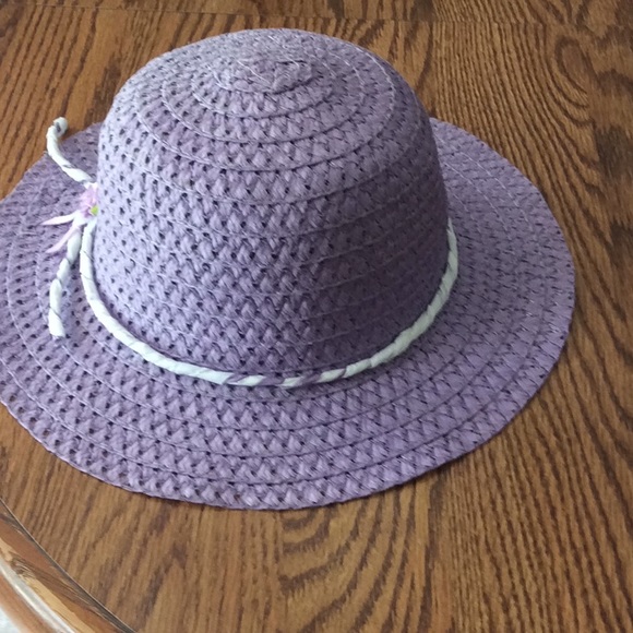 Adorable summer hat for little girl - Picture 2 of 7